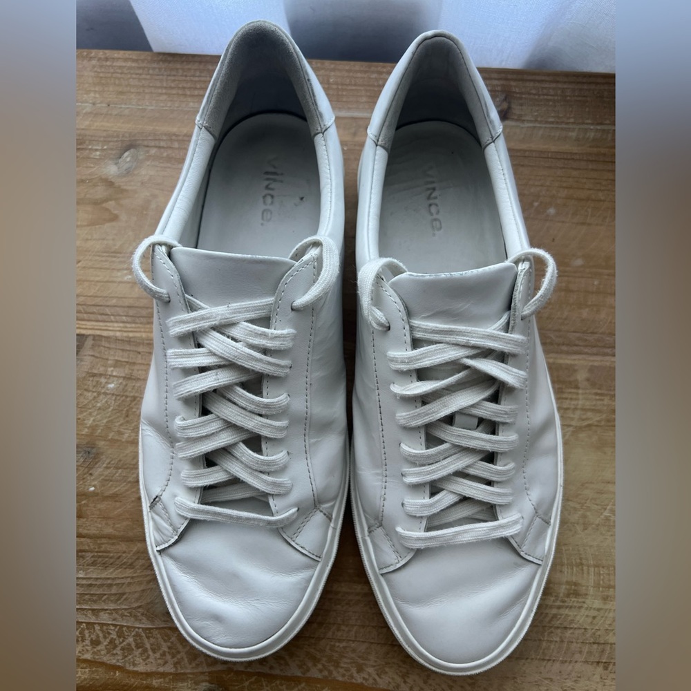 Vince Fulton Leather Sneaker in White Size 9/ EU 42.5 - Picture 3 of 11